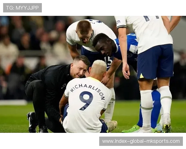 热刺欧联杯冠军门将怀特曼挂靴,转行做摄影师有模有样,曼联 怀特塞德 热刺欧联杯冠军门将怀特曼挂靴,转行做摄影师有模有样,曼联 怀特塞德
