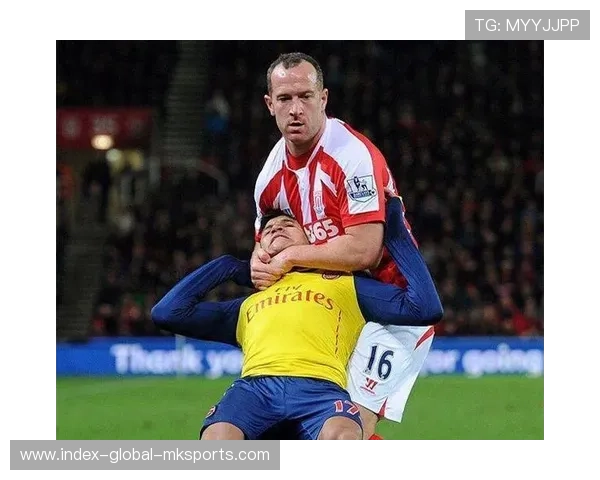 利物浦角球后点头槌震天响：从记忆到训练的品牌故事